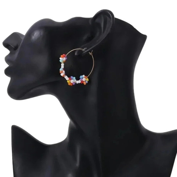 NEW! Colorful Beaded Daisy Flower Hoop Earrings - Picture 4 of 8